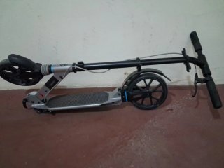 Patinete de 2 Ruedas Negro msrca Oxoleo