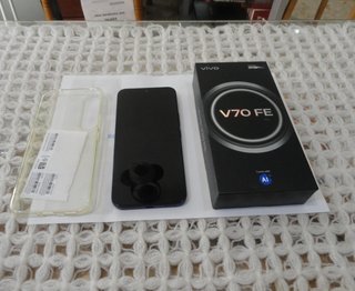 Teléfono Vivo V70 FE 8+8 512GB Negro