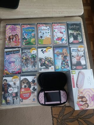 PSP Slim & Lite Rosa + 12 Juegos