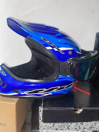 Casco de Motocross Azul con gafas