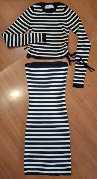 Conjunto Bershka: Jersey y Falda Rayas