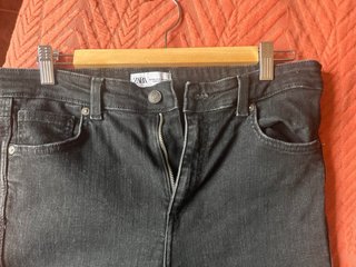 Pantalón Vaquero Negro Zara Talla 40