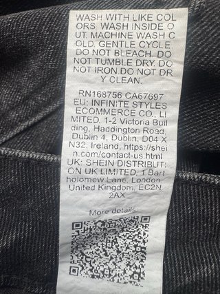 Pantalón Vaquero Negro Estilo Desgastado
