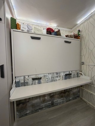 Cama abatible con escritorio y 2 estanterías