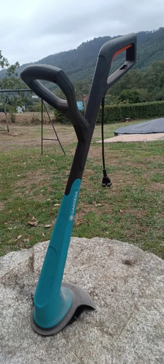 Cortabordes Eléctrico Gardena