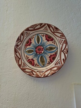Plato Decorativo de Cerámica Pintado a Mano