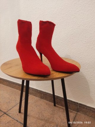 Botines tipo calcetín rojos Bershka T38