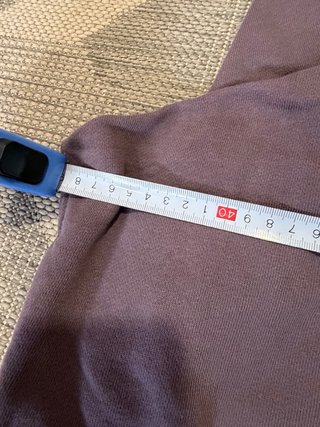 sudadera zara morada con detalle bordado