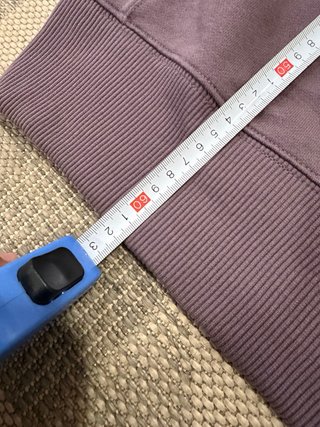 sudadera zara morada con detalle bordado