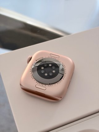 Apple Watch Series 11 42mm Rose Gold