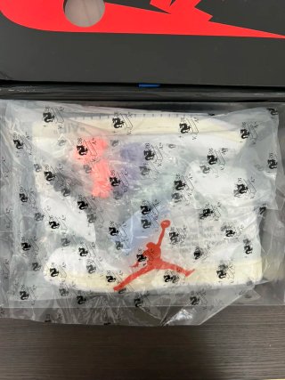 Nike Air Jordan 1 Off-White