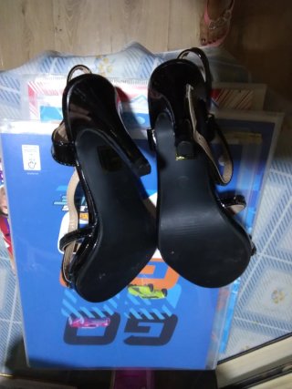 Sandalias Negras de Tacón
