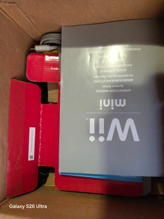 Nintendo Wii Mini Roja y Negra