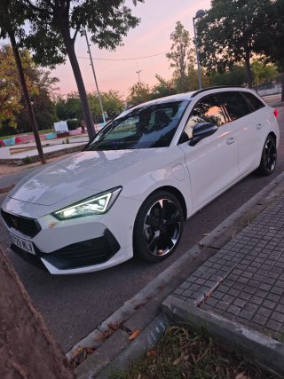 CUPRA Leon SportsTourer DSG Hibrido-enchufable