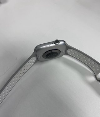 Apple watch series 11 46 mm (No LTE)