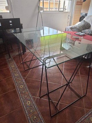 Mesa cristal desmontable salón