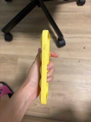 Funda The North Face iPhone 15 Amarillo