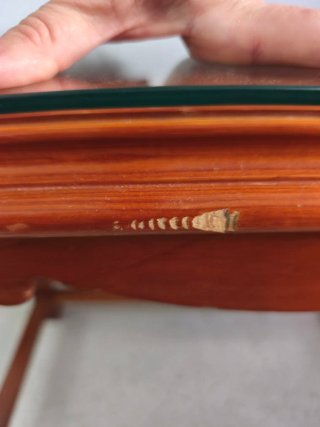Mesa de camilla de madera