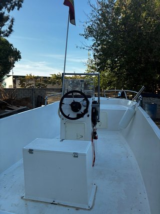 Embarcación Fiberplast 440 Open