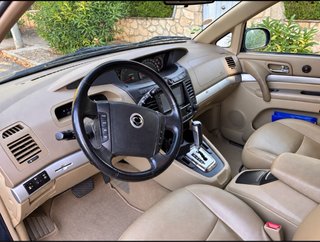 SsangYong Rodius 270 Xdi Limited AWD Automático –