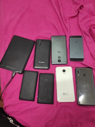 Lote de 7 móviles y power bank