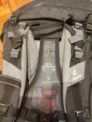 Mochila Deuter Futura Vario 50+10