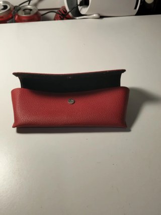 Funda Gafas Guess Roja