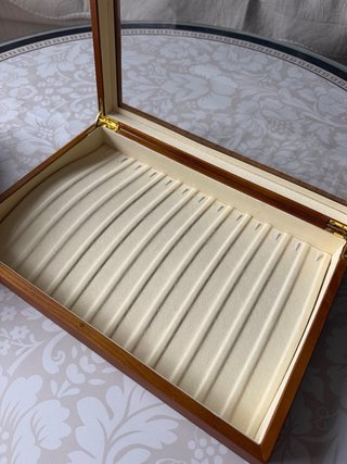 Joyero grande de madera maciza – como nuevo