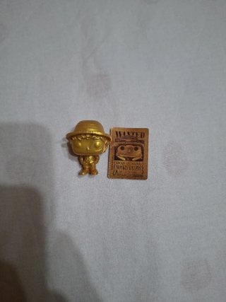 Figura Funko Pop Kinder Luffy Dorado