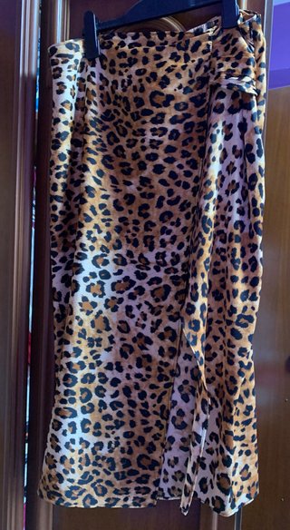 Falda Zara Animal Print Talla L
