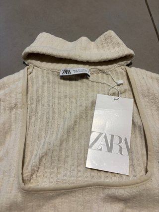 Jersey Zara cuello alto beige talla S