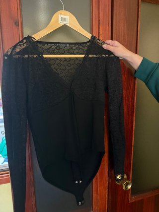 Body encaje Stradivarius negro