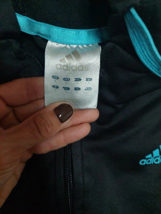 Chaqueta de chándal adidas negra y turquesa