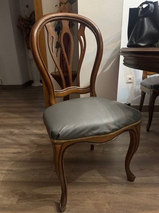 Silla antigua madera y polipiel