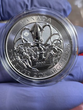 Moneda Plata 2 onzas Kraken Bestias del Norte