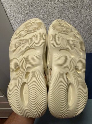 adidas yeezy foam