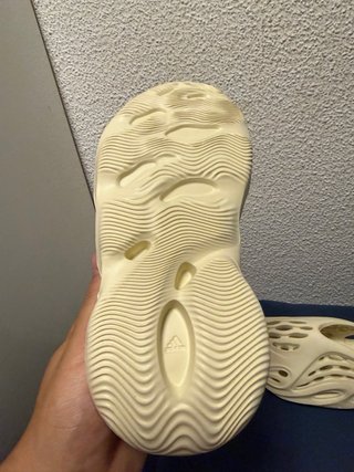 adidas yeezy foam