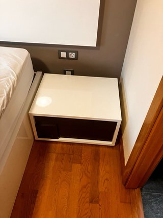 Set muebles (1 cabecero, 2 mesillas y 1 sinfonier)