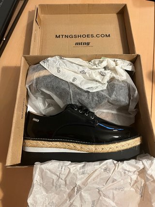 Zapatos charol Mustang Talla 39