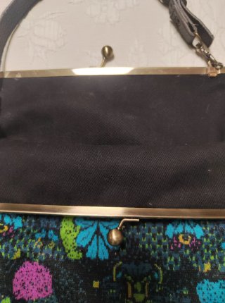 Conjunto Abrigo, Bolso y Fular Estampado a juego