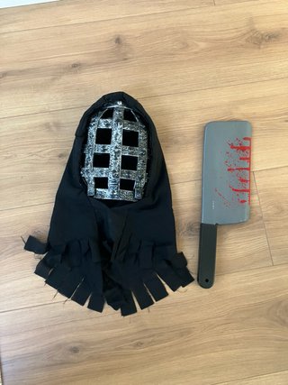 Máscara de Halloween con Capucha y Cuchillo