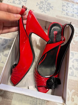 Zapatos Drastik Rojos y Negros Talla 37