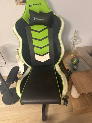 Silla Gaming Newskill Verde y Negra