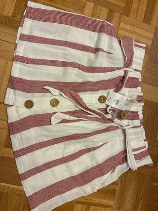 Falda de Rayas Roja y Blanca