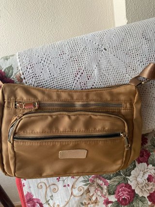 Bolso de Nailon Color Camel