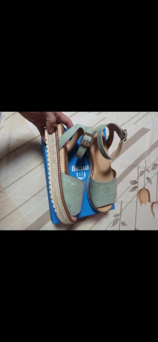 Sandalias de cuña esparto verde
