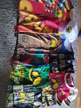 Camisetas y Complementos Olodum