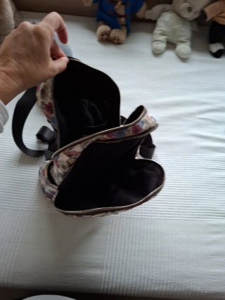 Mochila Parfois Muy práctica.  Muchos bolsillos