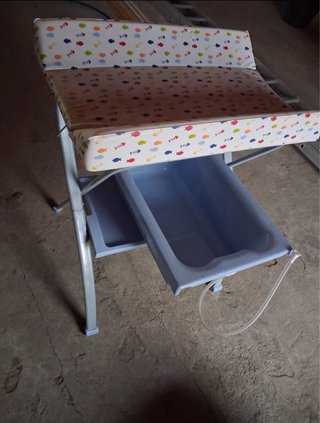 Bañera y cambiador para bebé
