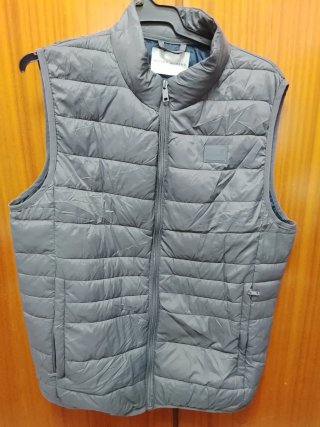 Chaleco acolchado gris Alvaro Moreno